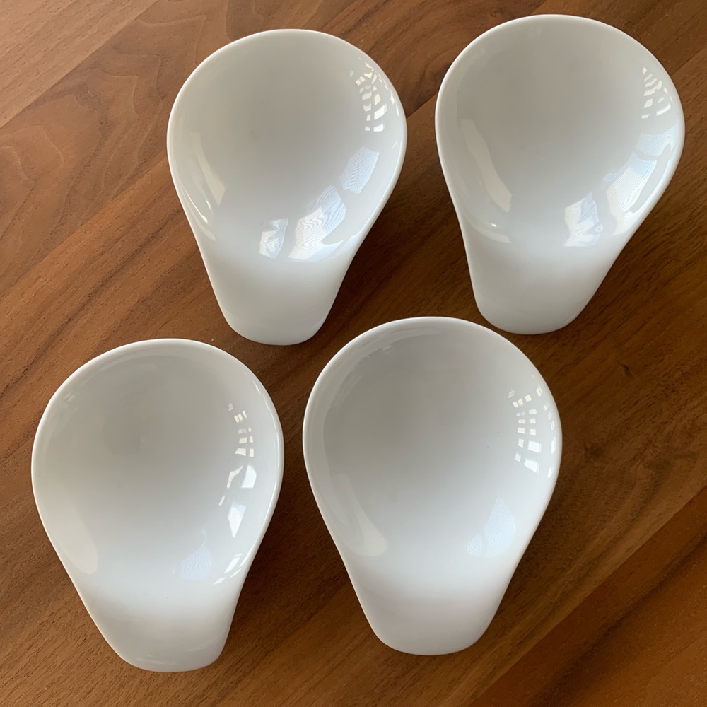 EUC 4 Moda appetizer/ dessert single serving ‘spoons’. White Ceramic.